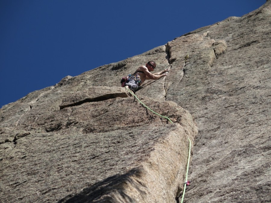 Steven leading the 1st pitch of Pear Buttress route, Book Crag, Lumpy Ridge